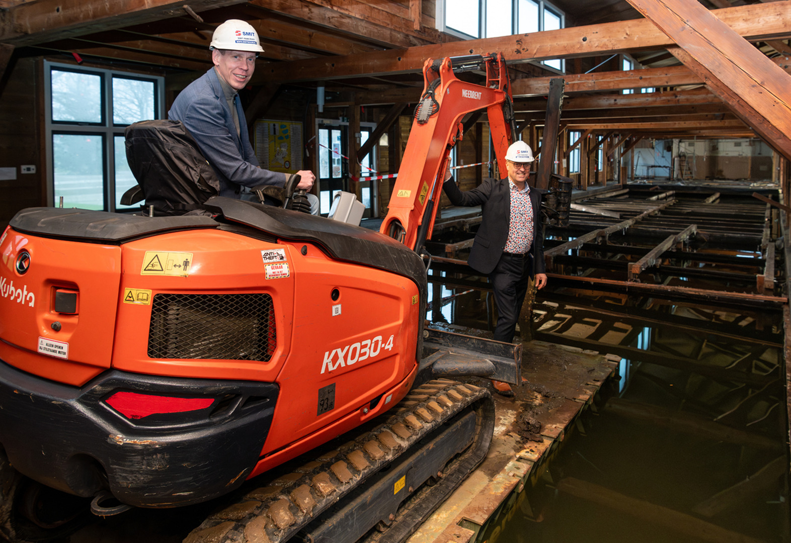 Foto: broekerveiling wethouders-verbouwing-lighallen.jpg